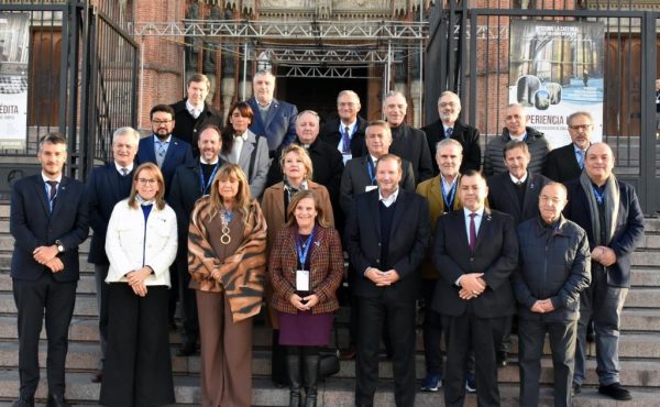 Misa en la Catedral y trabajo con 4 ejes temáticos para la educación católica en el Cono Sur