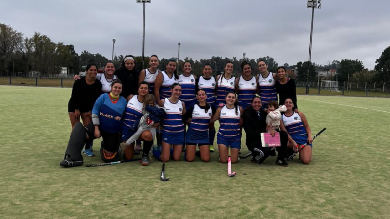 El hockey femenino superó a For Ever y mantiene su invicto