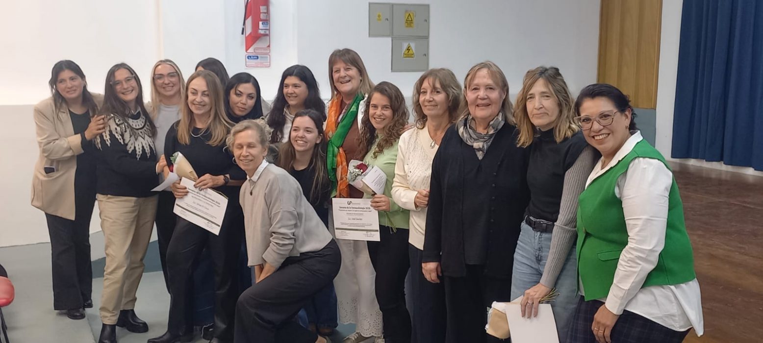 La UCALP y el Colegio de Fonoaudiólogos realizaron una jornada para homenajear trayectorias profesionales en Bahía Blanca (8)