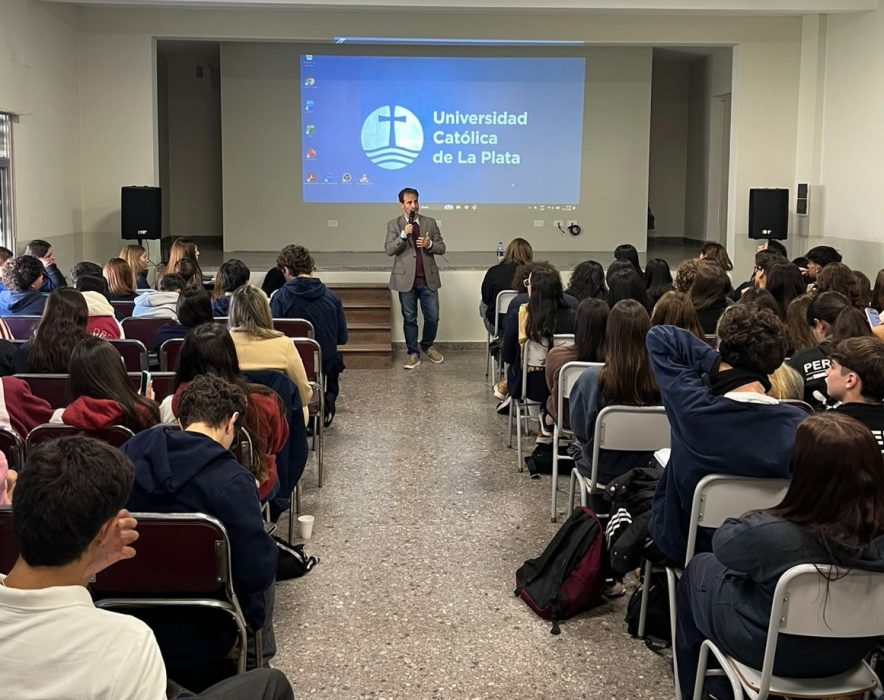 Camino al Modelo ONU: capacitaron a estudiantes de los colegios
