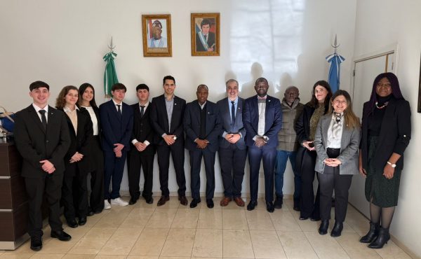 Alumnos de Ciencia Política visitaron la Embajada de Nigeria