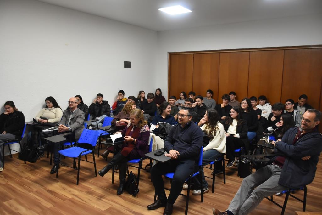 Enrique Del Percio disertó sobre los desafíos humanos en la era digital