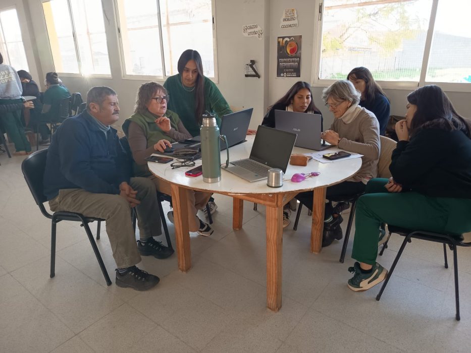 Estudiantes de Terapia Ocupacional desarrollan acciones comunitarias con adultos mayores y niños en Bahía Blanca