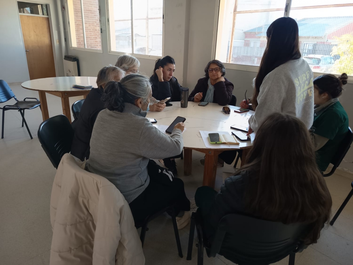 Estudiantes de Terapia Ocupacional desarrollan acciones comunitarias con adultos mayores y niños en Bahía Blanca
