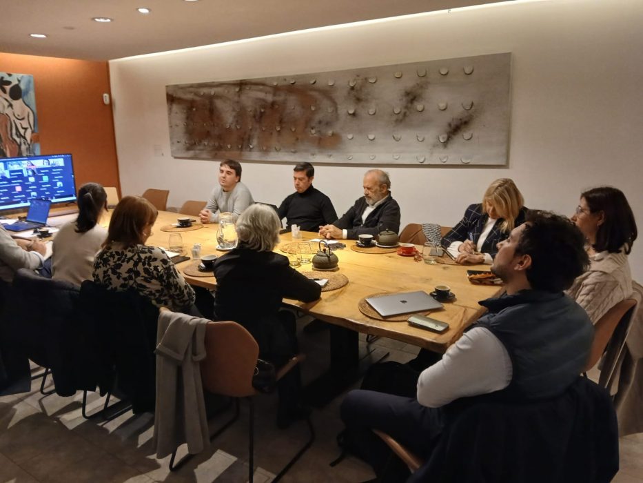 El Observatorio Socioeconómico participó de una mesa sobre adolescencia y consumos problemáticos