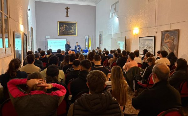 La facultad de Humanidades lanza una diplomatura en Enseñanza Escolar de la Lengua y la Literatura