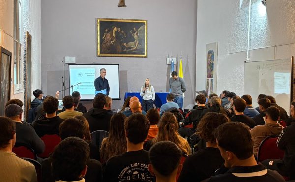 Humanidades invita a la charla sobre “La conciencia histórica y su implementación en las clases de Historia”