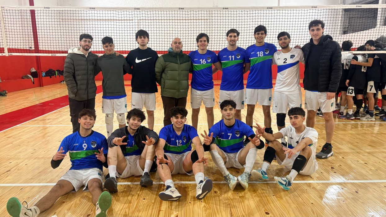 El vóley masculino ganó y quedó a un paso de sostener la categoría