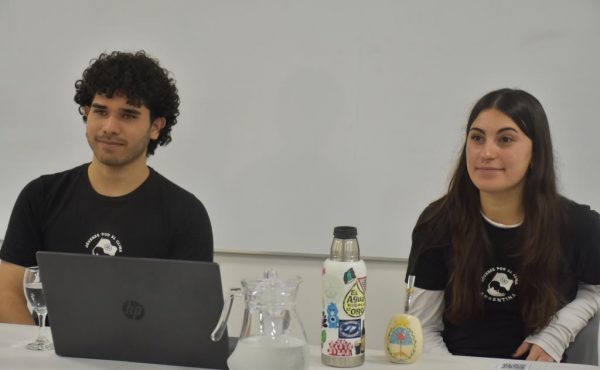 Encuentro con referentes de Jóvenes por el Clima para dialogar sobre el cuidado de la casa común