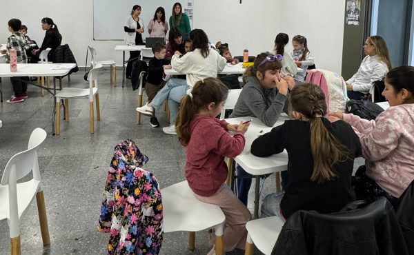 Juegos y cocina saludable para niños en el Espacio de Bienestar