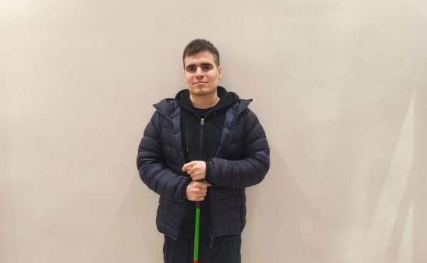 Kinesiología y disminución visual: el camino de un graduado hacia su título universitario
