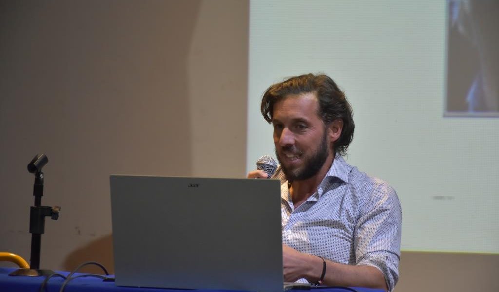La UCALP invita a participar del conversatorio “Niñeces y tecnología: cuidados, herramientas e interrogantes”