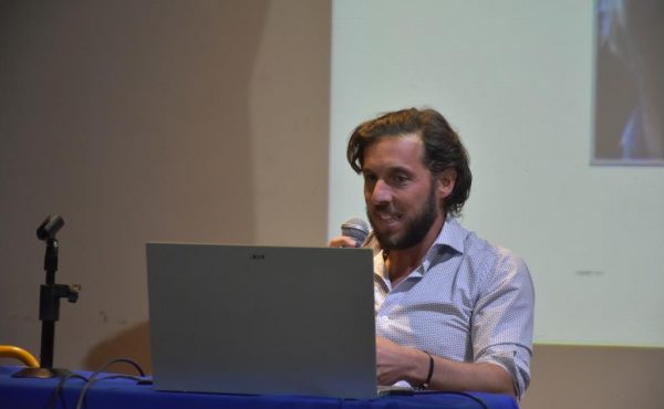 La UCALP invita a participar del conversatorio “Niñeces y tecnología: cuidados, herramientas e interrogantes”