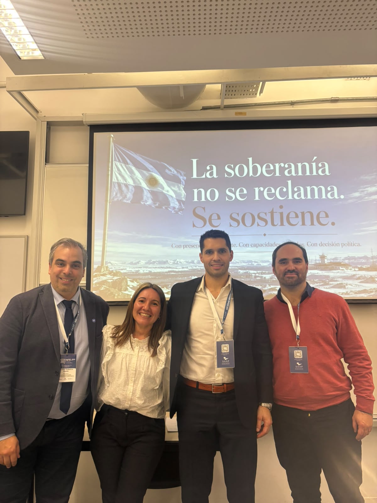 Docentes y alumnos de Ciencia Política participaron de importante congreso