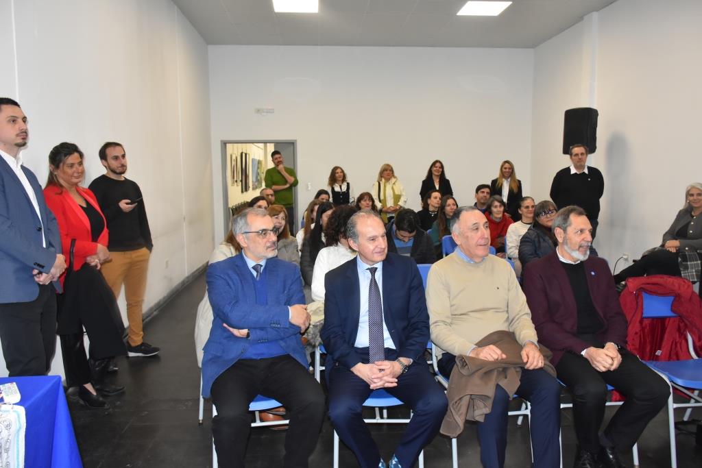 La Escuela de Idiomas y Culturas festejó su primer año en comunidad (1)