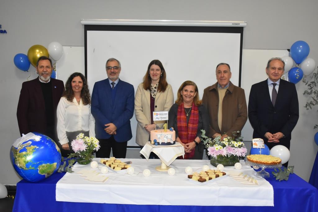 La Escuela de Idiomas y Culturas festejó su primer año en comunidad (10)