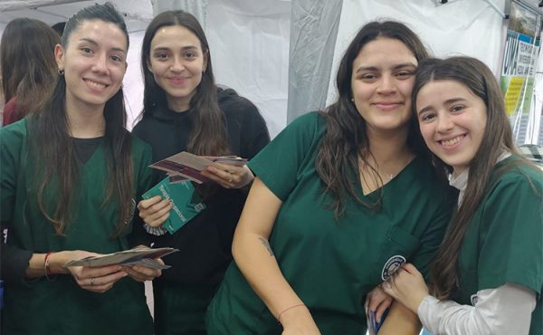 La UCALP participó de una muestra informativa de carreras en Bahía Blanca