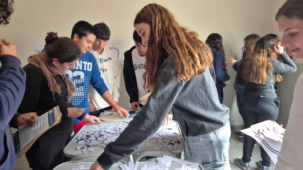 Charla y jornadas para acompañar tu futuro profesional: “Primeros pasos lejos de casa”