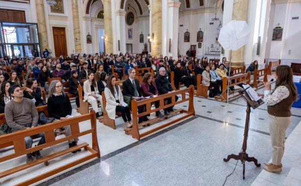 Profesionales de la Salud recibieron sus diplomas en Bahía Blanca (galería de fotos)