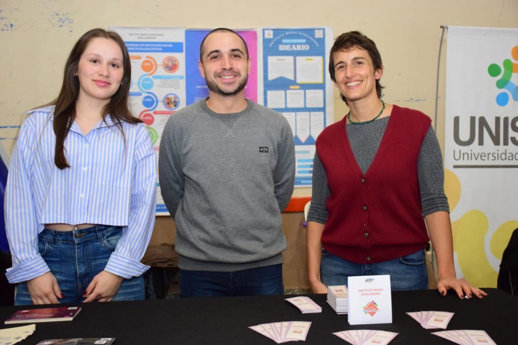 La sede Bahía Blanca fortalece su presencia en muestras de carreras de la región
