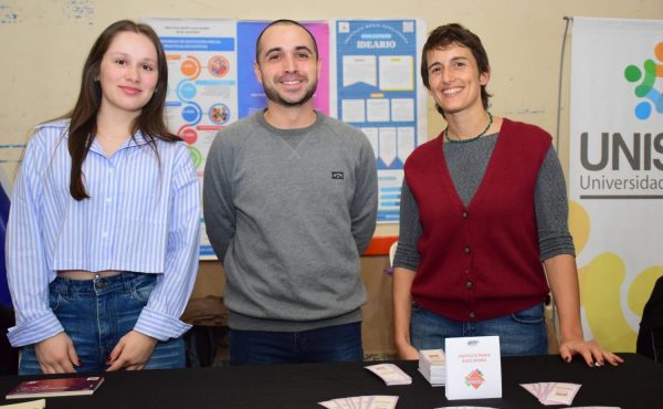 La sede Bahía Blanca fortalece su presencia en muestras de carreras de la región