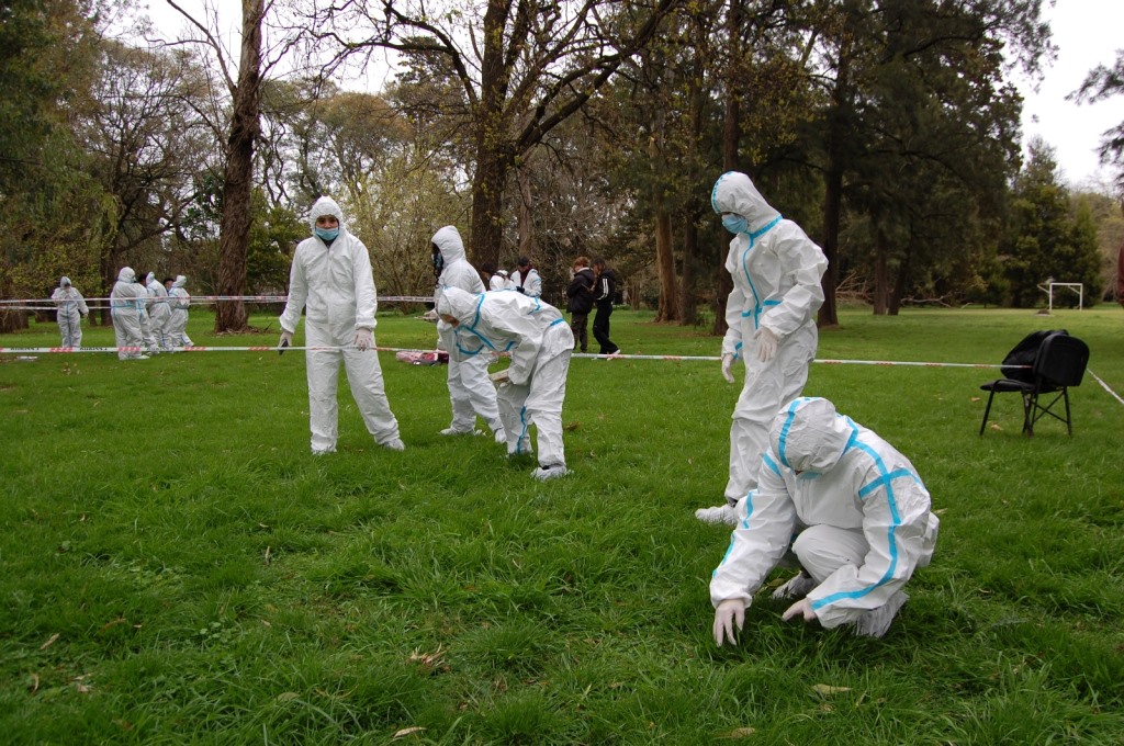 Alumnos de Criminalística participaron de un taller de abordaje del lugar del hecho