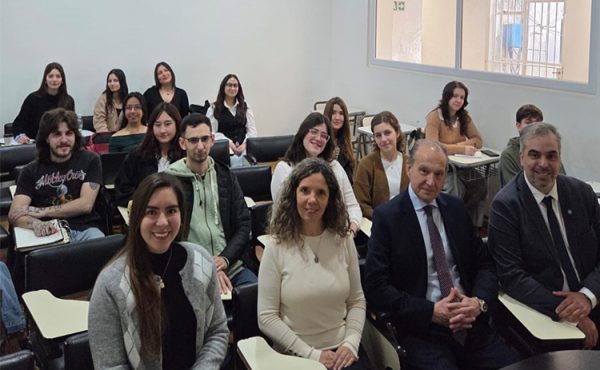 Comenzó en Derecho y Ciencias Políticas el curso “El Ejercicio Diplomático Moderno”
