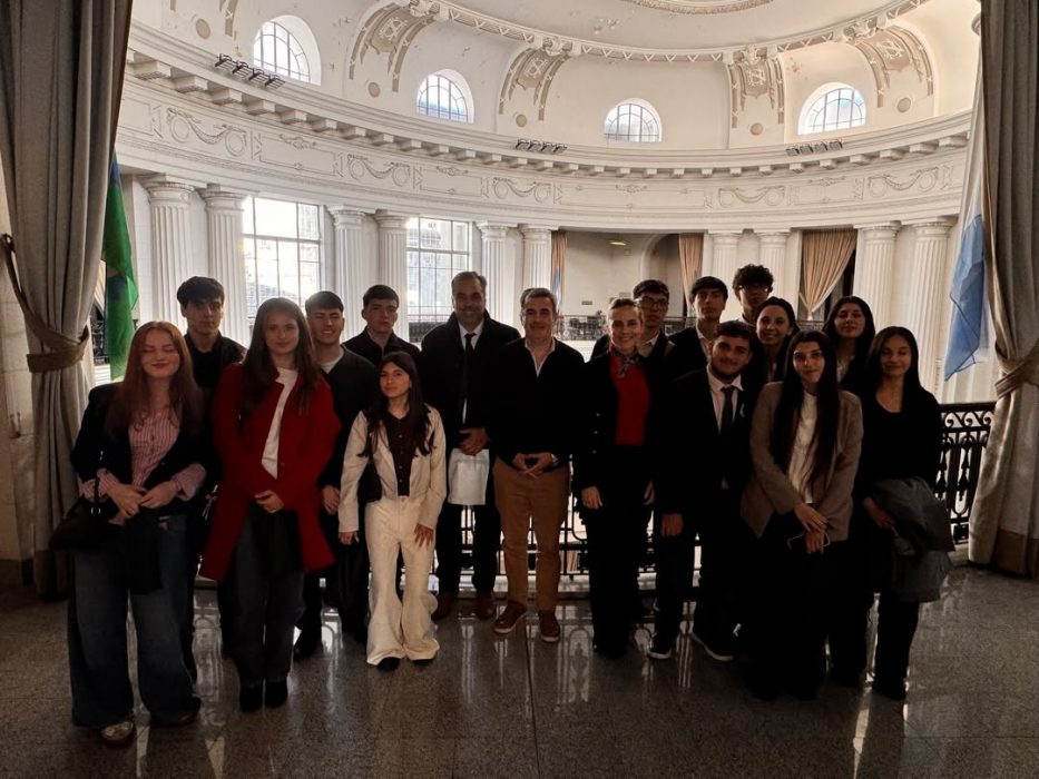 Estudiantes de Ciencia Política visitaron la Legislatura de la provincia de Buenos Aires