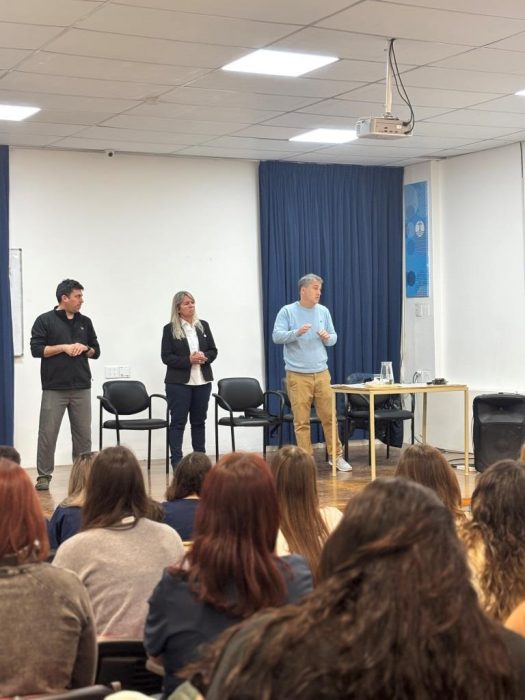 Kinesiología reunió a estudiantes y profesionales en Bahía Blanca para compartir experiencias (11)