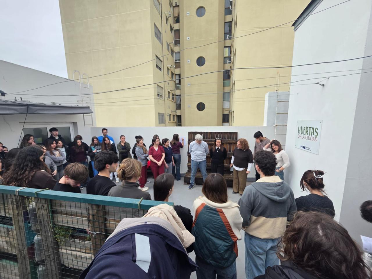 La Sede Bahía Blanca realizó el resembrado de su huerta