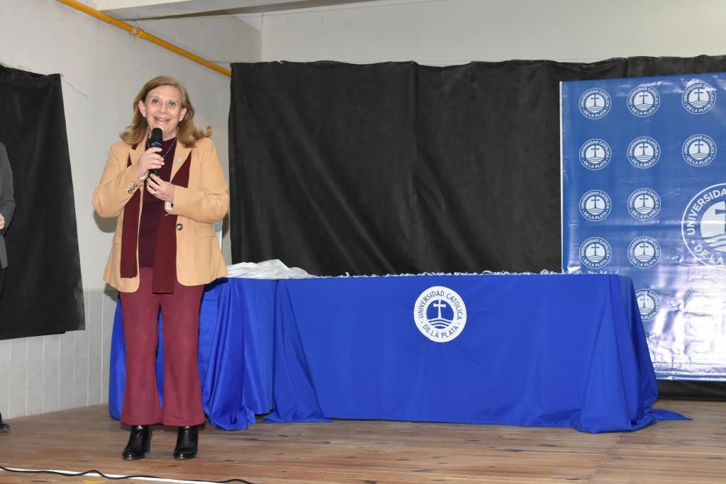 La UCALP reconoció la excelencia de sus estudiantes, abanderados y deportistas 