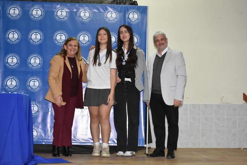La UCALP reconoció la excelencia de sus estudiantes, abanderados y deportistas 