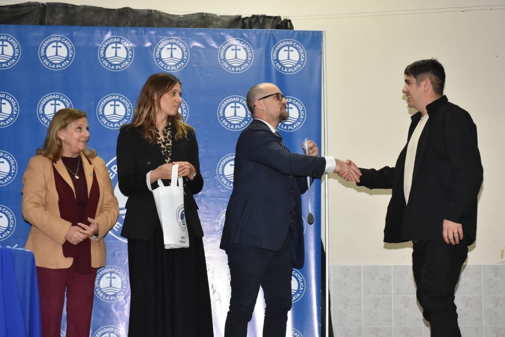 La UCALP reconoció la excelencia de sus estudiantes, abanderados y deportistas 