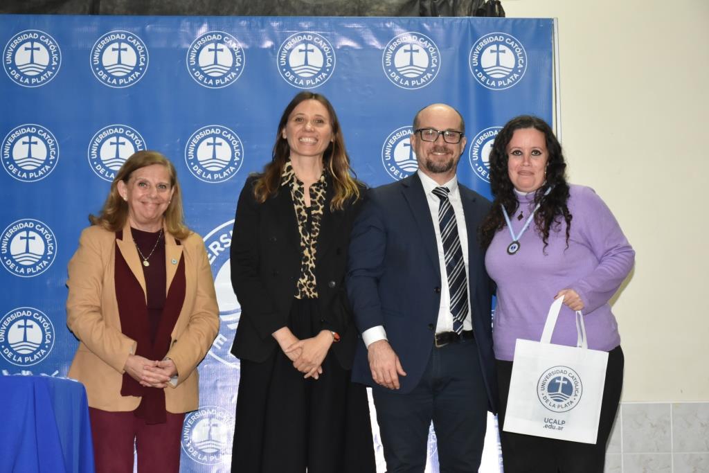 La UCALP reconoció la excelencia de sus estudiantes, abanderados y deportistas 