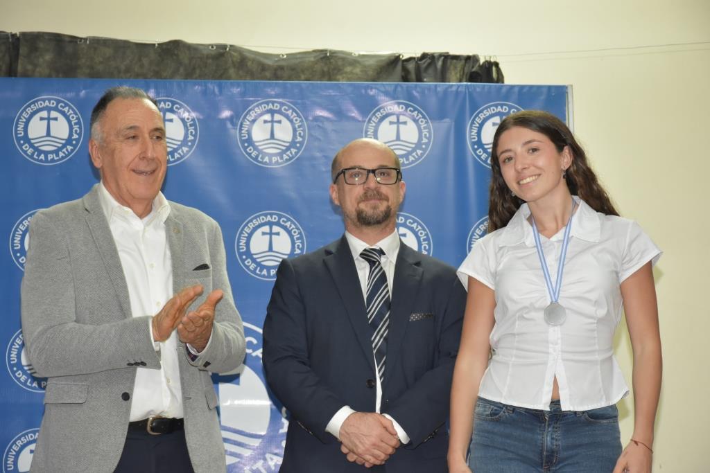 La UCALP reconoció la excelencia de sus estudiantes, abanderados y deportistas 