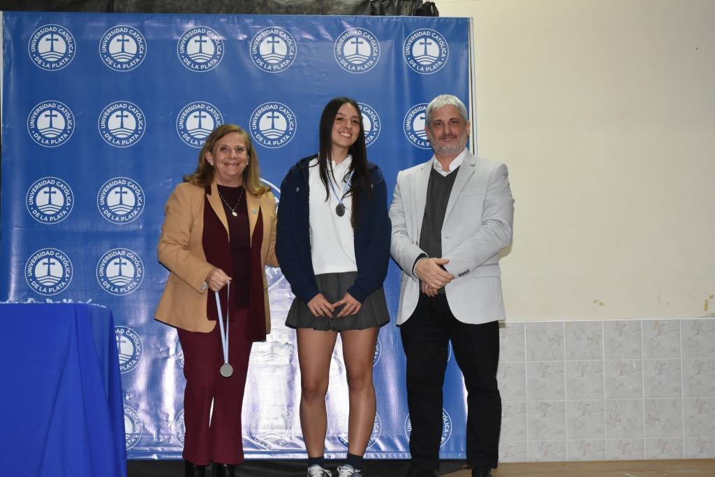 La UCALP reconoció la excelencia de sus estudiantes, abanderados y deportistas 