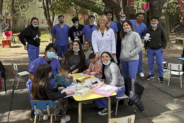 Nueva edición del proyecto “En Boca de la Comunidad” de Odontología