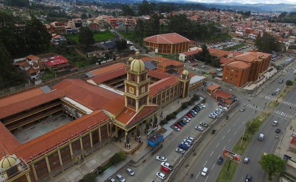 Pasantía Docente Internacional en la Universidad Católica de Cuenca de Ecuador