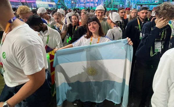 Alumna del Mac Kay participó del Festival Internacional de las Juventudes en Rusia