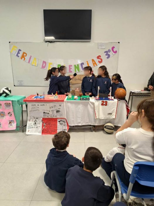 El Colegio Primario Estrada realizó una nueva edición de la Feria de Ciencias “La buena vida” (75)