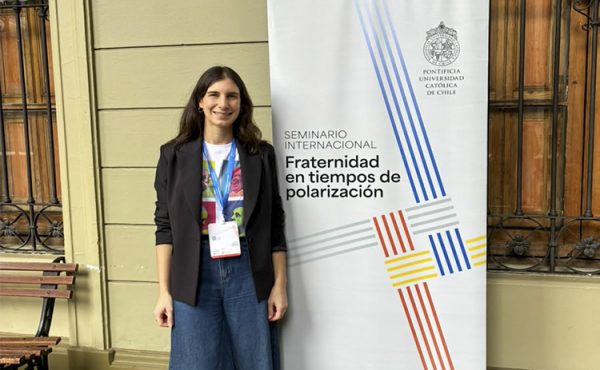Docente de Humanidades expuso en el Seminario Internacional de la RUEF en Chile