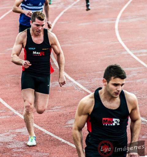 Alumnos de la UCALP en el torneo de atletismo homenaje a “Leónidas López Osornio”