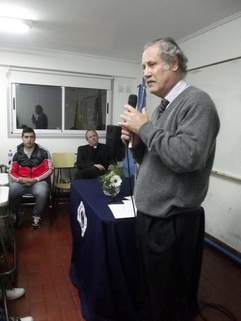 La Doctrina Social de la Iglesia y las opciones políticas particulares