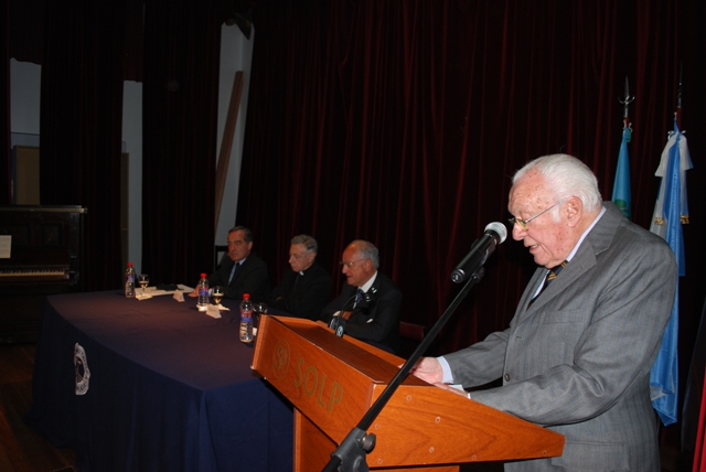 honoris_causa_albino_interior3