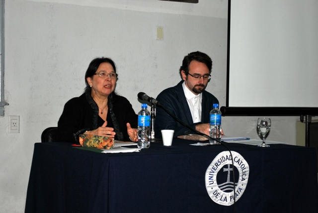 Apertura del Ciclo: “Fases histórico-filosóficas de la teoría política”