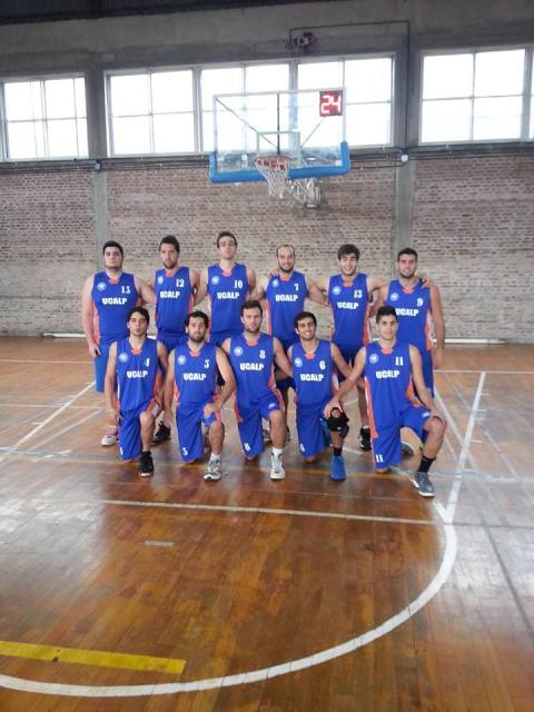 Primer triunfo del equipo de básquet de la  UCALP en la Liga Universitaria